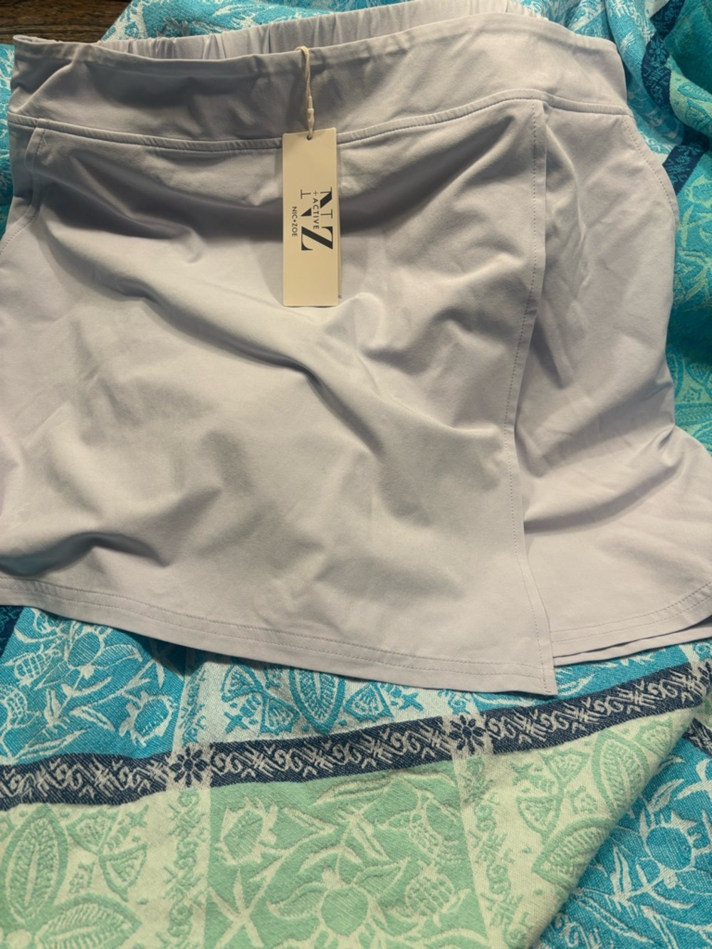 NIC+ZOE Active Light white /lavender skort